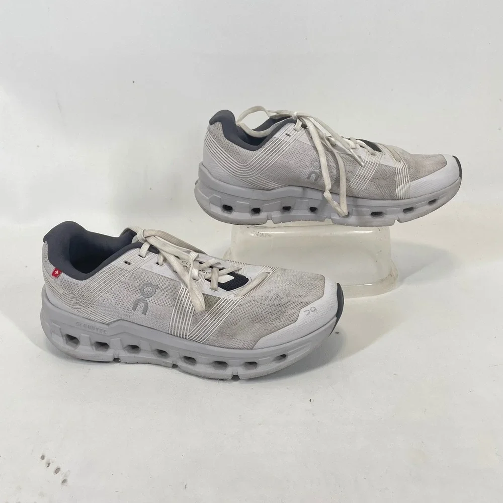 On Cloudgo Womens 8.5 Running Shoes White Grey 55.98625 CloudTec No Insoles